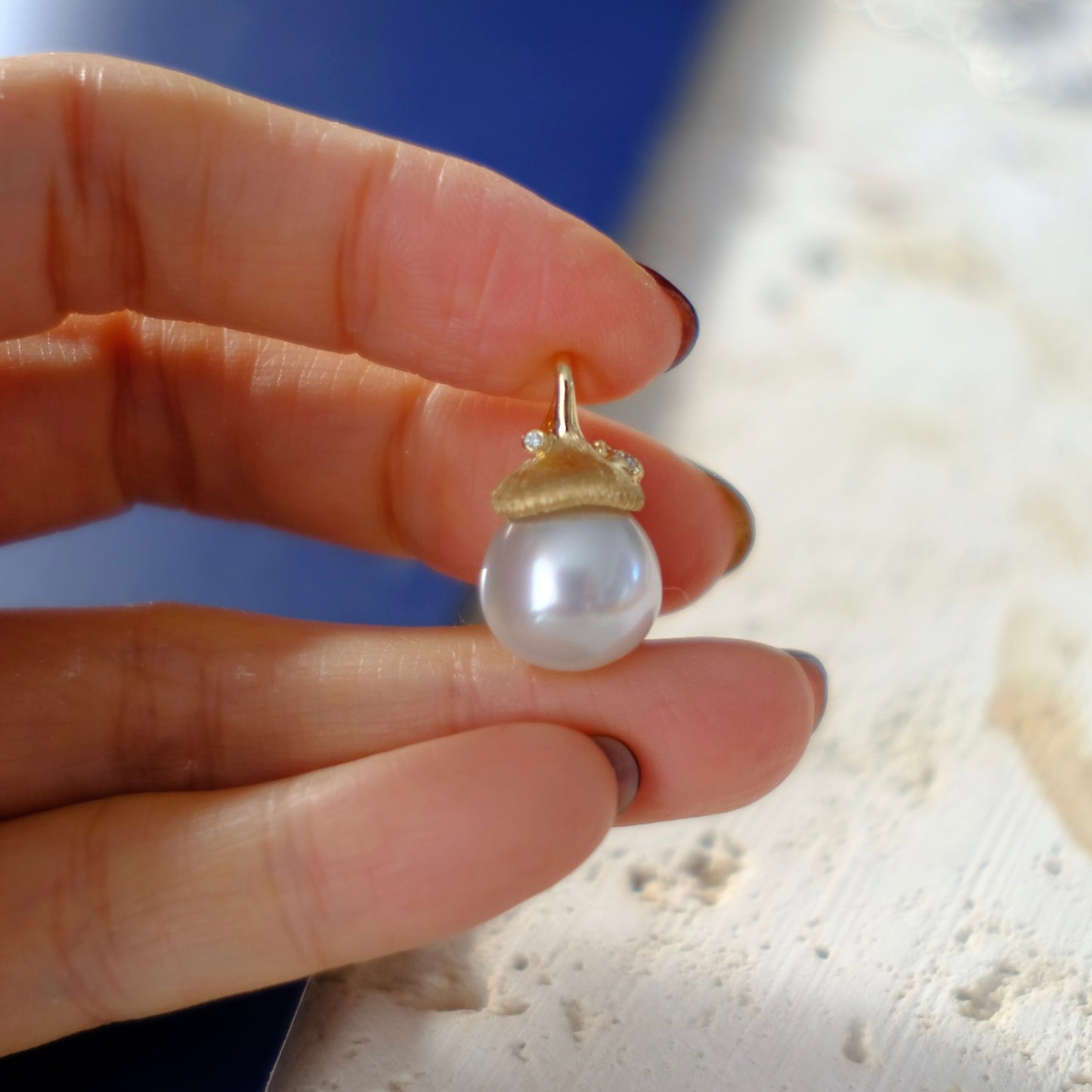 White South Sea Pearl Pendant, DT 12.1*14.1mm, AU750 Diamond 0.018ct, PASPALEY