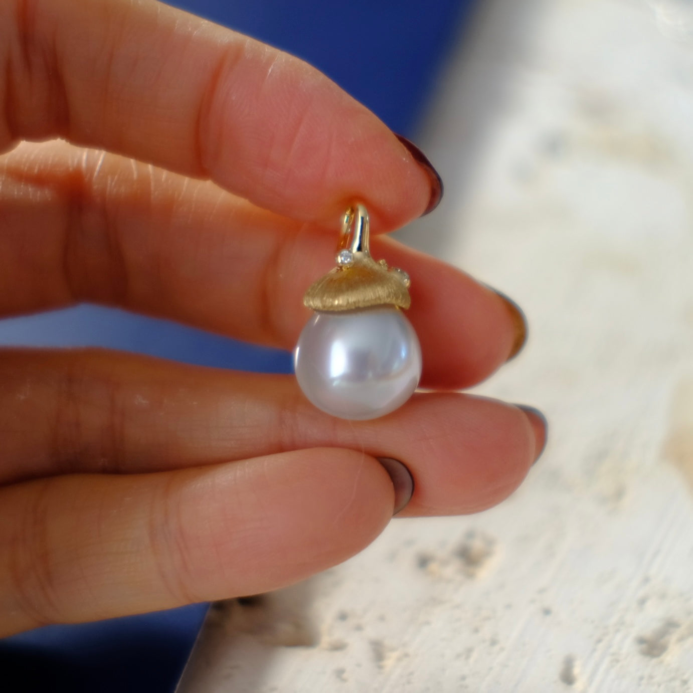 White South Sea Pearl Pendant, DT 12.1*14.1mm, AU750 Diamond 0.018ct, PASPALEY